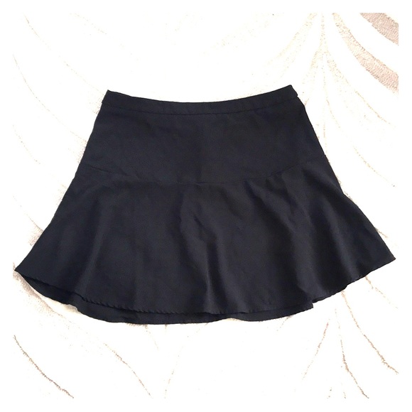 Black flowy skirt - Picture 1 of 1